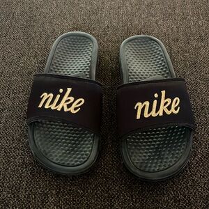 Women’s NIKE Sandals/slides Size 7